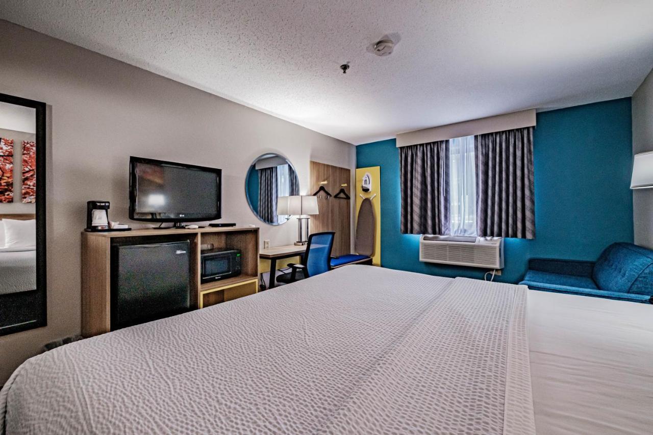Days Inn by Wyndham Brunswick Bath Area Exterior foto