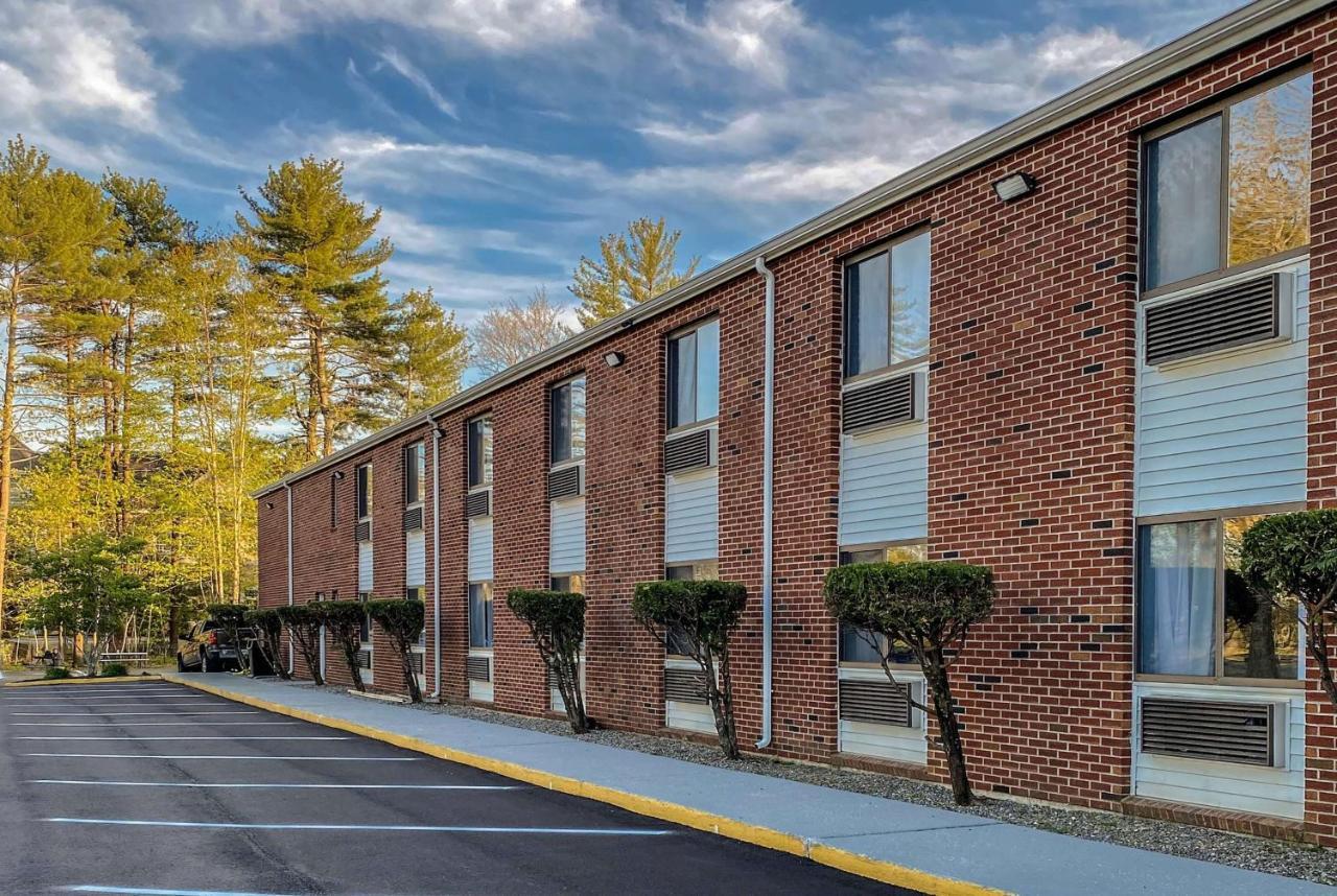 Days Inn by Wyndham Brunswick Bath Area Exterior foto